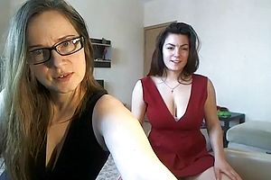 straight,fingering,lesbian,cunnilingus,striptease,webcam